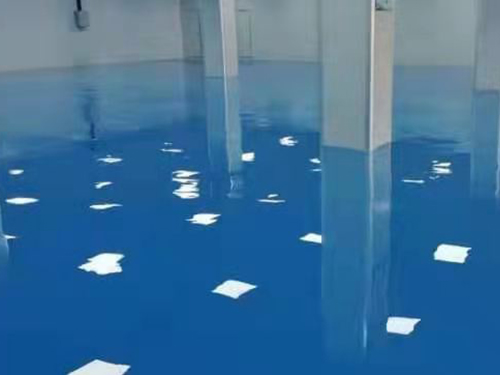 下面與大家分享青島環(huán)氧地坪施工必須滿足的條件。